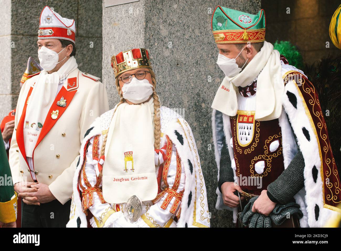 köln Carnival Dreigestyrn nehmen`s 24. Februar 2022 an der Eröffnung des Frauenkarnival-Tages in Köln Teil. (Foto von Ying Tang/NurPhoto) Stockfoto